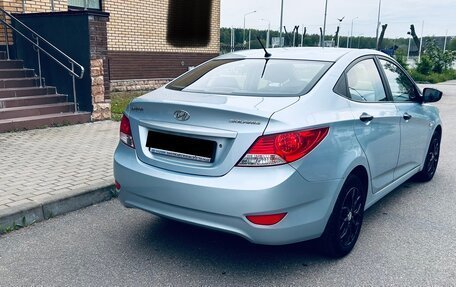 Hyundai Solaris II рестайлинг, 2011 год, 650 000 рублей, 3 фотография