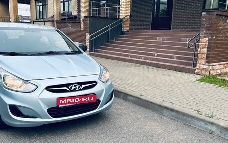 Hyundai Solaris II рестайлинг, 2011 год, 650 000 рублей, 4 фотография