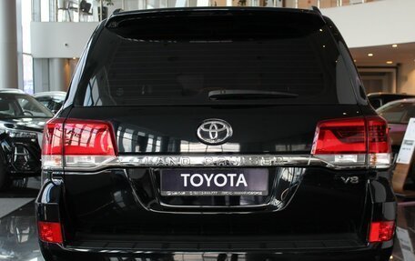 Toyota Land Cruiser 200, 2018 год, 8 300 000 рублей, 5 фотография