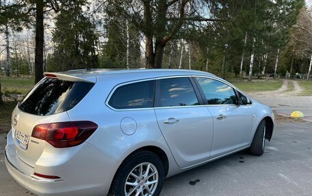 Opel Astra J, 2013 год, 899 999 рублей, 5 фотография