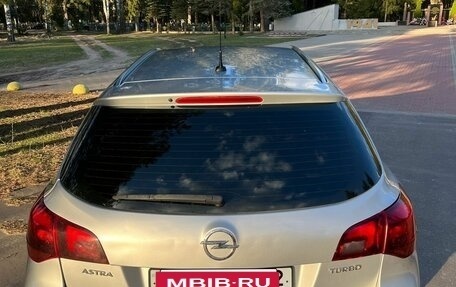 Opel Astra J, 2013 год, 899 999 рублей, 4 фотография