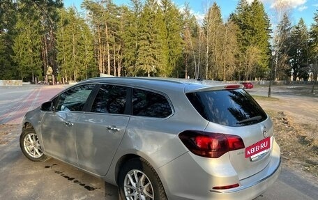 Opel Astra J, 2013 год, 899 999 рублей, 6 фотография