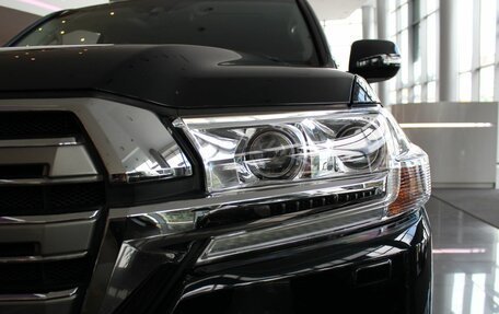 Toyota Land Cruiser 200, 2018 год, 8 300 000 рублей, 12 фотография
