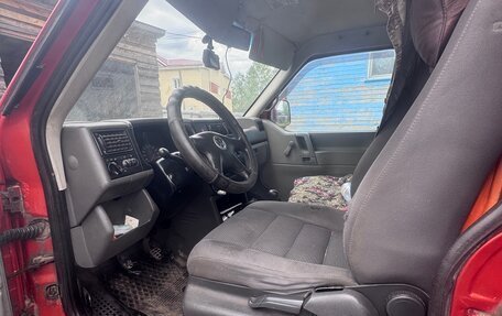 Volkswagen Transporter T4, 2002 год, 810 000 рублей, 13 фотография