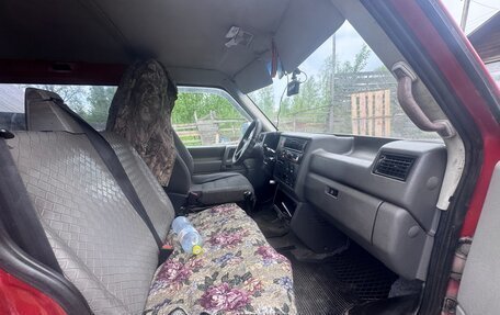 Volkswagen Transporter T4, 2002 год, 810 000 рублей, 23 фотография