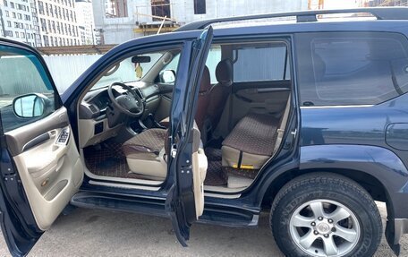 Toyota Land Cruiser Prado 120 рестайлинг, 2005 год, 1 900 000 рублей, 3 фотография