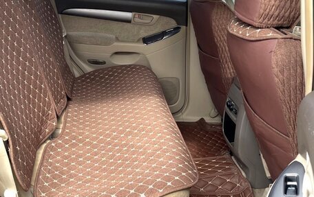 Toyota Land Cruiser Prado 120 рестайлинг, 2005 год, 1 900 000 рублей, 5 фотография