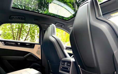 Porsche Cayenne III, 2024 год, 20 000 000 рублей, 9 фотография