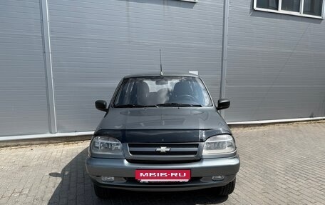 Chevrolet Niva I рестайлинг, 2004 год, 295 000 рублей, 2 фотография