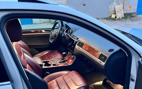 Volkswagen Touareg III, 2013 год, 2 999 999 рублей, 7 фотография
