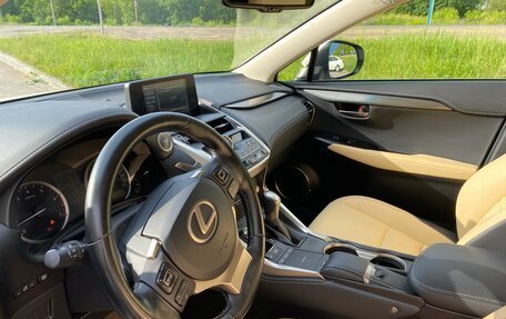 Lexus NX I, 2019 год, 4 000 000 рублей, 14 фотография