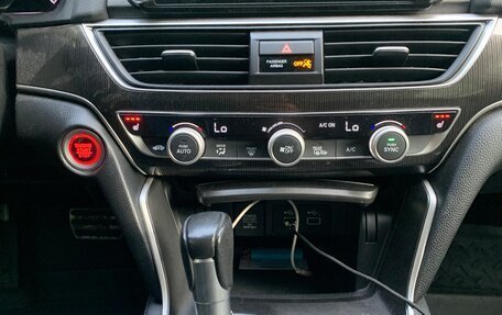 Honda Accord IX рестайлинг, 2021 год, 2 650 000 рублей, 7 фотография