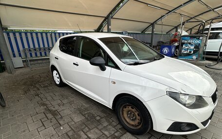 SEAT Ibiza IV рестайлинг 2, 2010 год, 600 000 рублей, 4 фотография