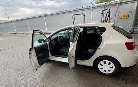 SEAT Ibiza IV рестайлинг 2, 2010 год, 600 000 рублей, 11 фотография