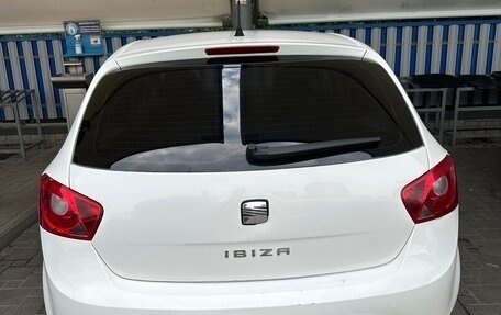 SEAT Ibiza IV рестайлинг 2, 2010 год, 600 000 рублей, 15 фотография