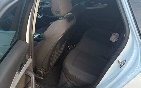 Audi A4, 2017 год, 2 640 000 рублей, 7 фотография