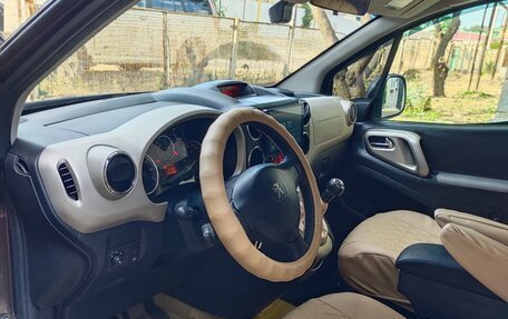 Peugeot Partner II рестайлинг 2, 2013 год, 920 000 рублей, 8 фотография
