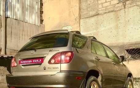 Lexus RX IV рестайлинг, 1999 год, 639 000 рублей, 13 фотография