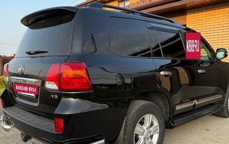 Toyota Land Cruiser 200, 2014 год, 3 800 000 рублей, 7 фотография