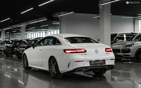 Mercedes-Benz E-Класс, 2018 год, 3 850 000 рублей, 4 фотография