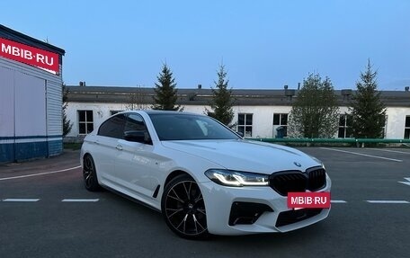 BMW 5 серия, 2017 год, 2 920 000 рублей, 15 фотография