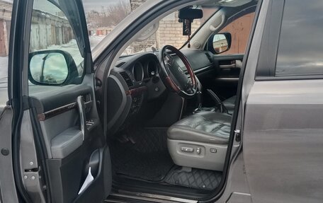 Toyota Land Cruiser 200, 2008 год, 2 320 000 рублей, 6 фотография