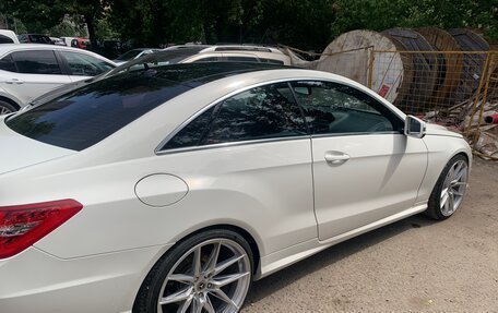 Mercedes-Benz E-Класс, 2011 год, 1 850 000 рублей, 18 фотография