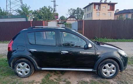 Renault Sandero I, 2013 год, 505 500 рублей, 2 фотография