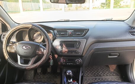 KIA Rio III рестайлинг, 2012 год, 750 000 рублей, 4 фотография