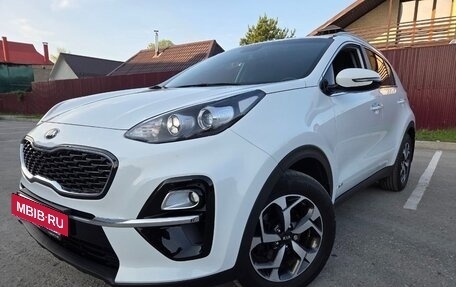 KIA Sportage IV рестайлинг, 2019 год, 2 590 000 рублей, 3 фотография