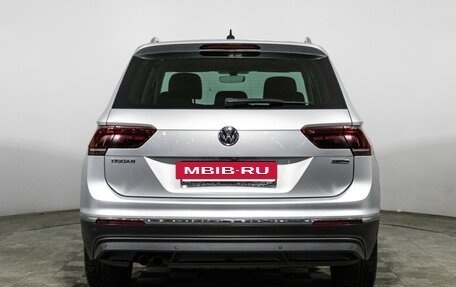 Volkswagen Tiguan II, 2018 год, 2 579 898 рублей, 6 фотография
