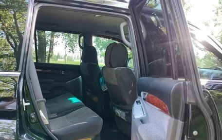 Toyota Land Cruiser Prado 120 рестайлинг, 2006 год, 2 600 000 рублей, 12 фотография