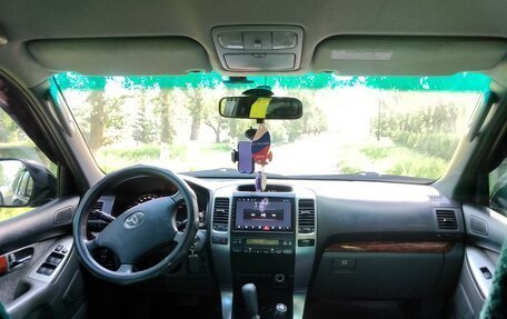 Toyota Land Cruiser Prado 120 рестайлинг, 2006 год, 2 600 000 рублей, 15 фотография