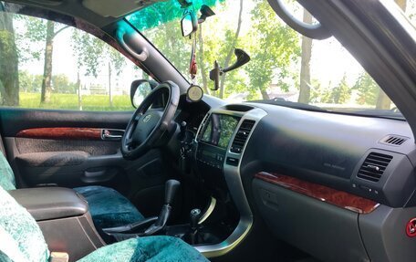 Toyota Land Cruiser Prado 120 рестайлинг, 2006 год, 2 600 000 рублей, 17 фотография
