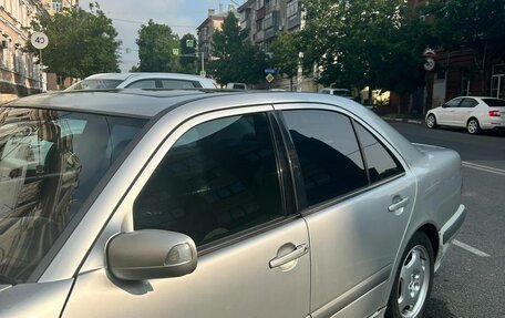 Mercedes-Benz E-Класс, 1999 год, 530 000 рублей, 6 фотография