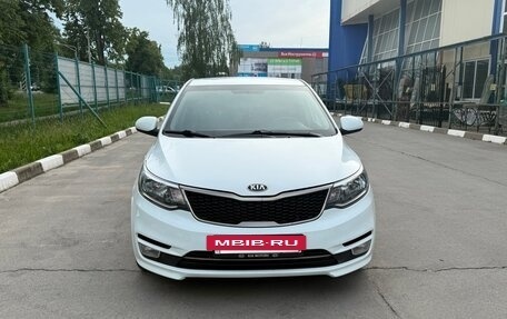 KIA Rio III рестайлинг, 2016 год, 870 000 рублей, 2 фотография