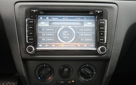Skoda Rapid I, 2014 год, 1 049 000 рублей, 16 фотография
