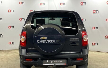 Chevrolet Niva I рестайлинг, 2018 год, 699 000 рублей, 5 фотография