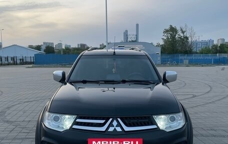 Mitsubishi Pajero Sport II рестайлинг, 2014 год, 1 790 000 рублей, 3 фотография