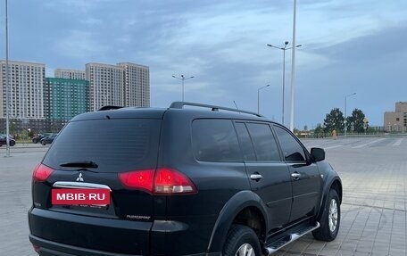 Mitsubishi Pajero Sport II рестайлинг, 2014 год, 1 790 000 рублей, 6 фотография
