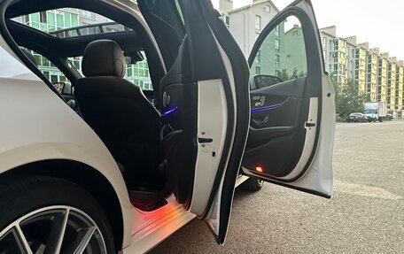 Mercedes-Benz E-Класс, 2021 год, 5 600 000 рублей, 8 фотография