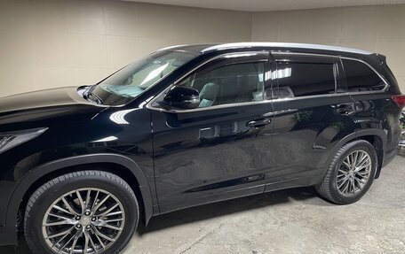 Toyota Highlander III, 2014 год, 3 350 000 рублей, 3 фотография