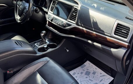 Toyota Highlander III, 2014 год, 3 350 000 рублей, 12 фотография