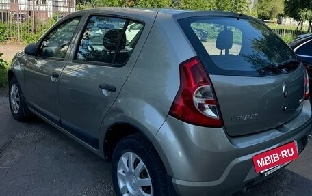 Renault Logan I, 2011 год, 670 000 рублей, 2 фотография