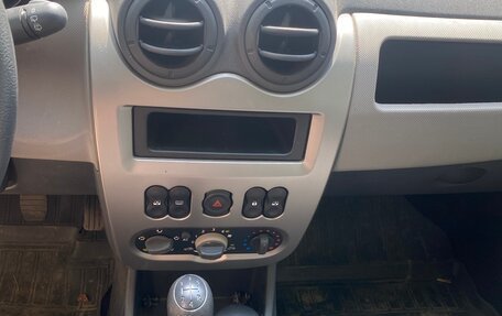 Renault Logan I, 2011 год, 670 000 рублей, 25 фотография