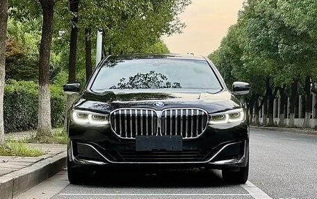 BMW 7 серия, 2021 год, 5 600 000 рублей, 2 фотография