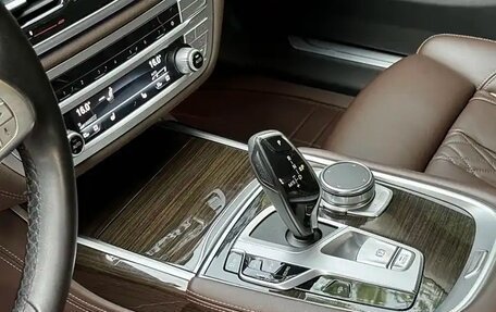 BMW 7 серия, 2021 год, 5 600 000 рублей, 10 фотография