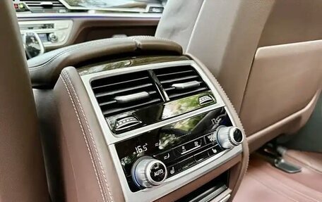 BMW 7 серия, 2021 год, 5 600 000 рублей, 15 фотография
