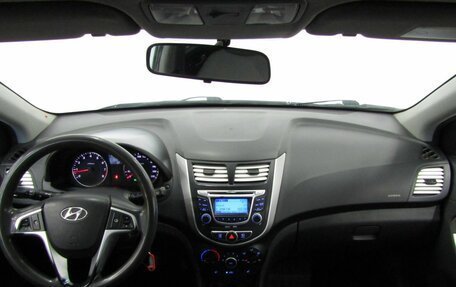 Hyundai Solaris II рестайлинг, 2012 год, 640 000 рублей, 17 фотография
