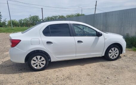 Renault Logan II, 2018 год, 670 000 рублей, 3 фотография